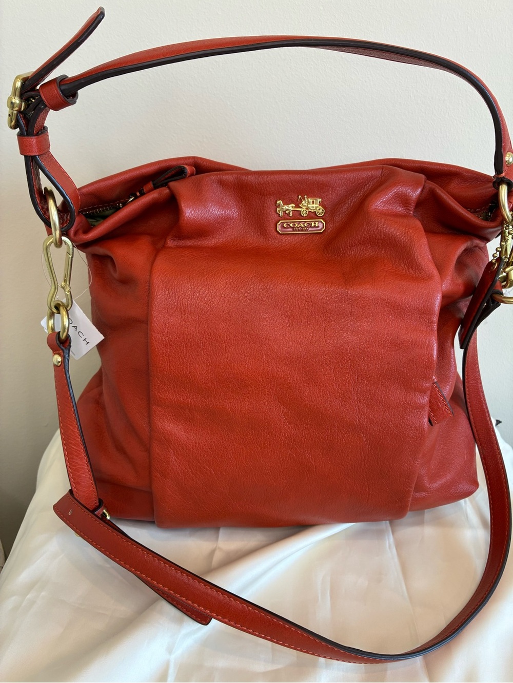 NWT Coach Madison Isabelle Leather Hobo Crossbody 21224 Orange/red - Picture 2 of 11